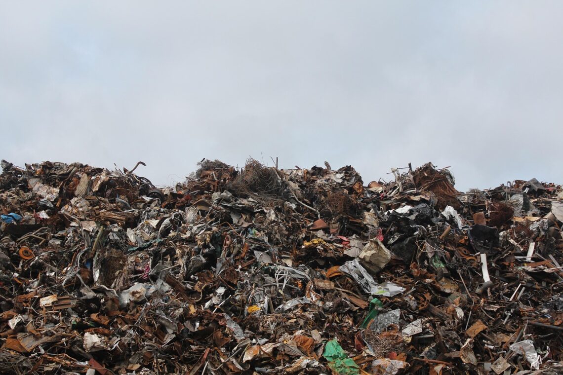 pengelolaan sampah plastik dengan mesin pencacah