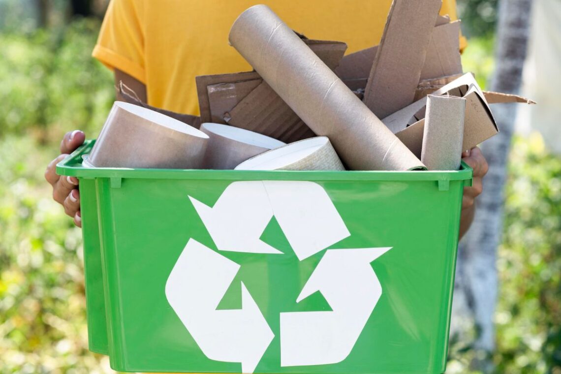 kebijakan pemerintah tentang daur ulang plastik