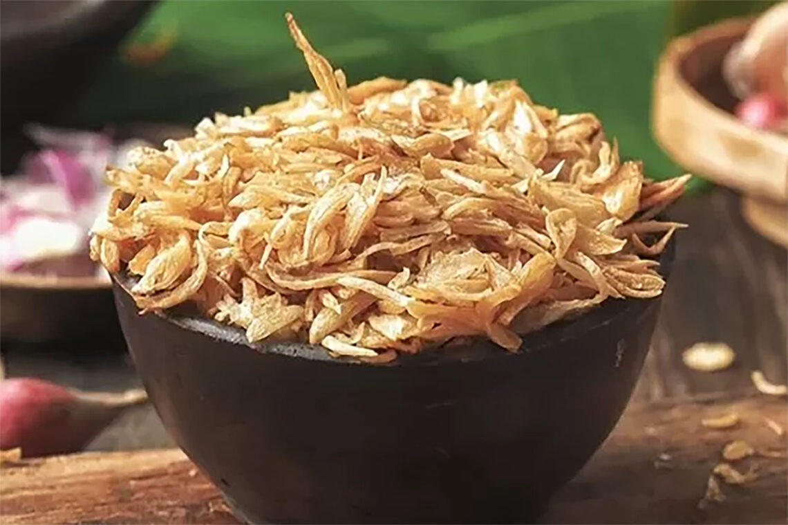 Mulai bisnis bawang goreng rumahan dengan modal kecil dan hasil renyah lezat, cocok untuk peluang usaha menguntungkan.