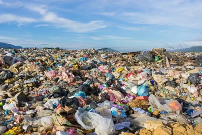 mesin pengolah limbah plastik