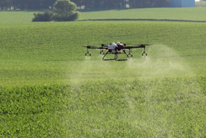 manfaat drone sprayer pertanian