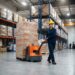 hand pallet untuk memindahkan barang berat