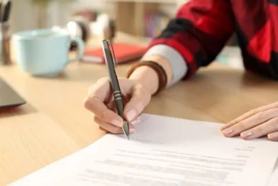 Surat izin tidak masuk kerja karena urusan keluarga