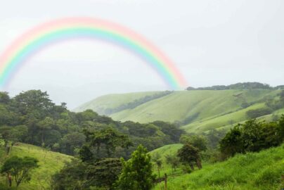mengapa pelangi muncul setelah hujan